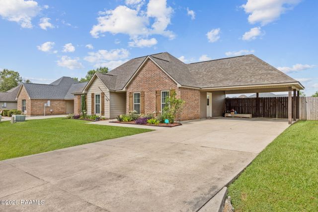 208 Landsdowne Way, Carencro, LA 70520