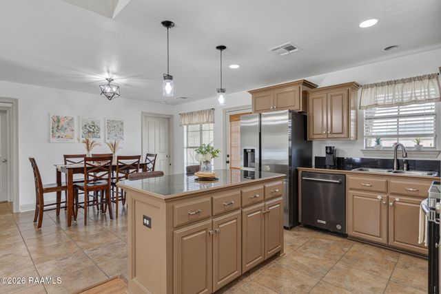 208 Landsdowne Way, Carencro, LA 70520