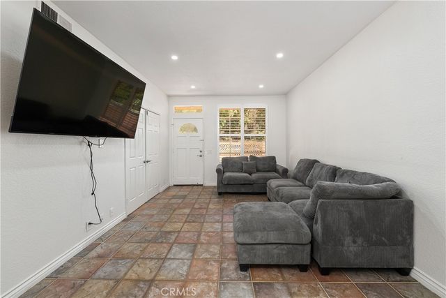 9 Silktassel, Rancho Santa Margarita, CA 92688