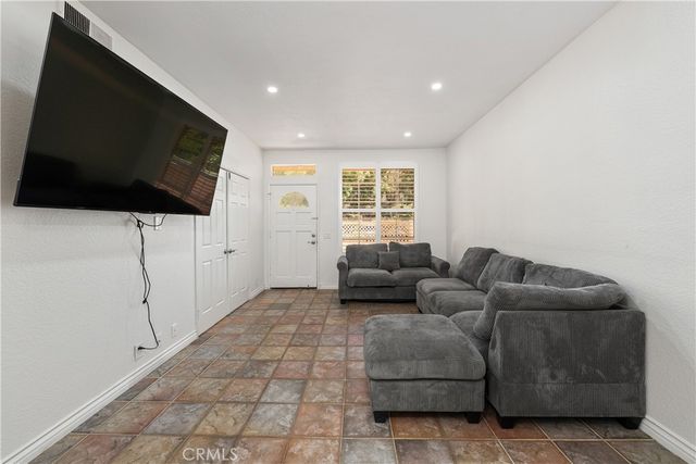 9 Silktassel, Rancho Santa Margarita, CA 92688
