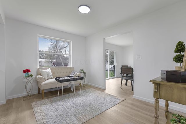 2425 Blue Valley Road SE, Lancaster, OH 43130