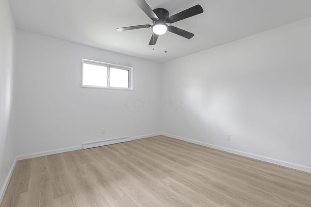 2425 Blue Valley Road SE, Lancaster, OH 43130