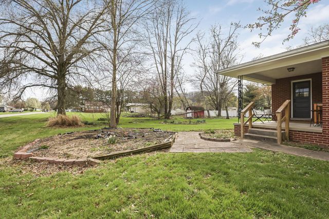 2425 Blue Valley Road SE, Lancaster, OH 43130