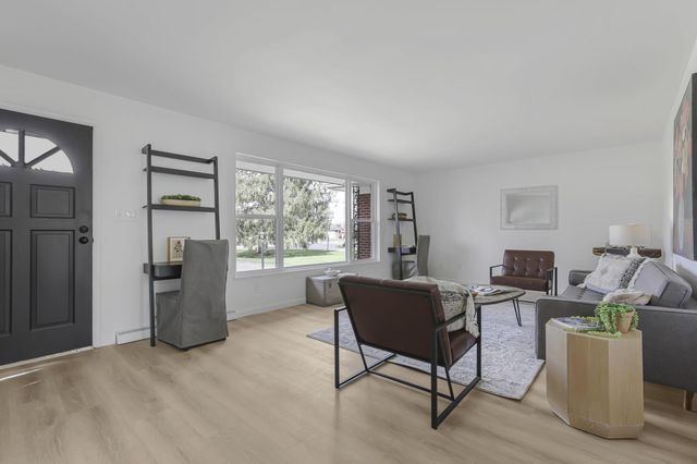 2425 Blue Valley Road SE, Lancaster, OH 43130