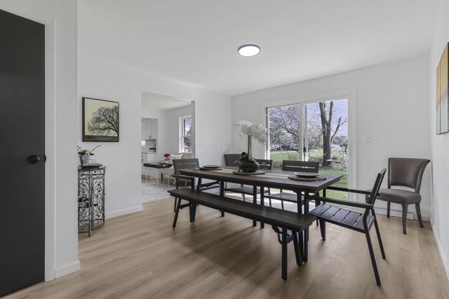 2425 Blue Valley Road SE, Lancaster, OH 43130