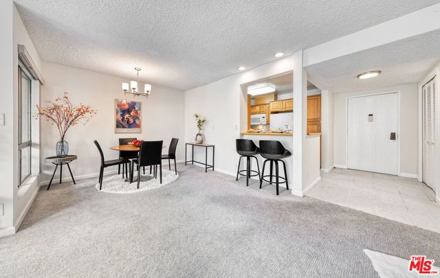 6250 Buckingham 204, Culver City, CA 90230