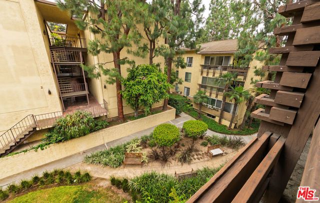 6250 Buckingham 204, Culver City, CA 90230