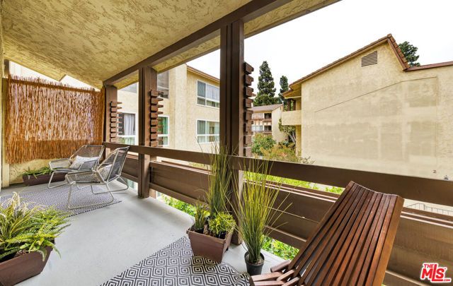 6250 Buckingham 204, Culver City, CA 90230