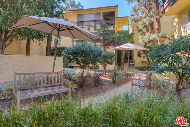 6250 Buckingham 204, Culver City, CA 90230