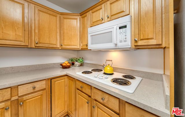 6250 Buckingham 204, Culver City, CA 90230