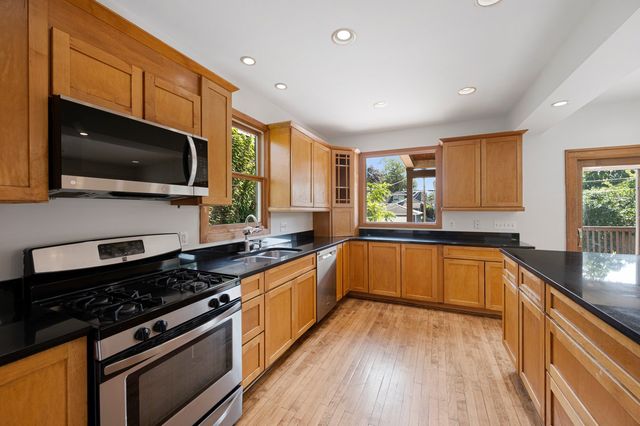 602 Highland Avenue, Oak Park, IL 60304
