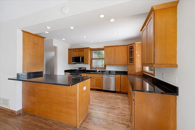 602 Highland Avenue, Oak Park, IL 60304