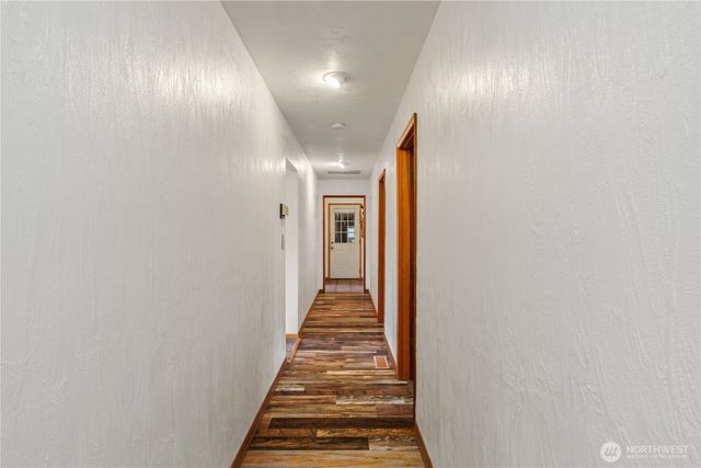 245 Joe Rocky Road, Raymond, WA 98577