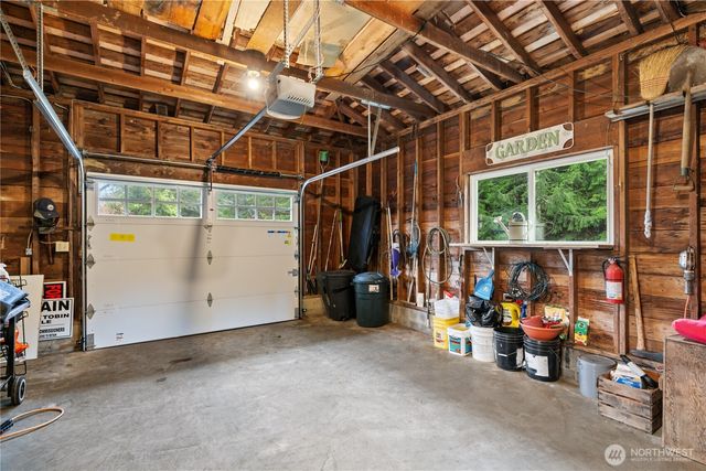 245 Joe Rocky Road, Raymond, WA 98577