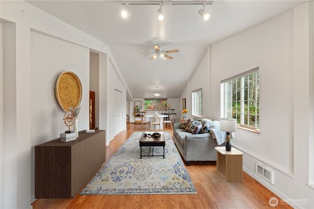 245 Joe Rocky Road, Raymond, WA 98577