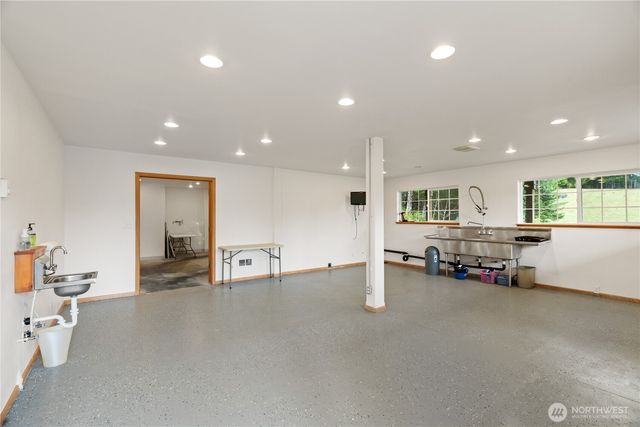 245 Joe Rocky Road, Raymond, WA 98577