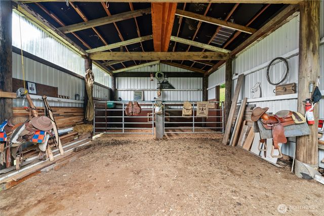 245 Joe Rocky Road, Raymond, WA 98577