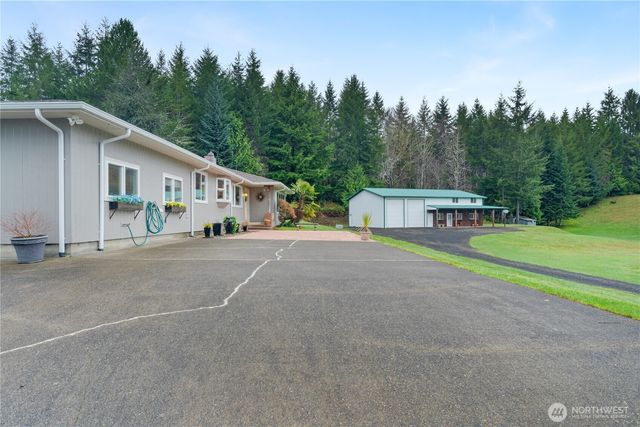 245 Joe Rocky Road, Raymond, WA 98577