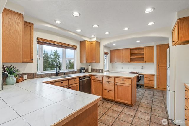 245 Joe Rocky Road, Raymond, WA 98577