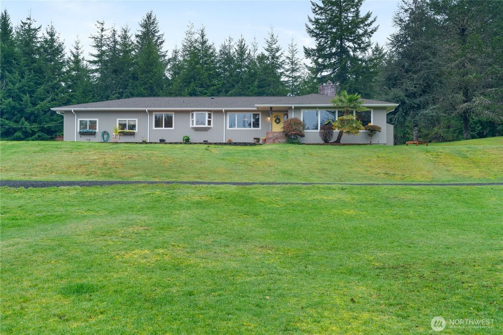 245 Joe Rocky Road, Raymond, WA 98577