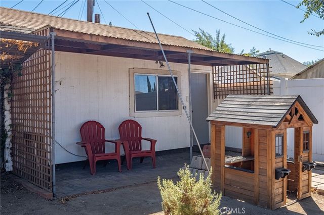 812 S Howard, Corona, CA 92879