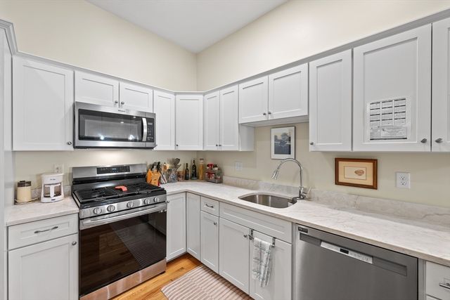 53 Tea Party Circle 53, Holden, MA 01520