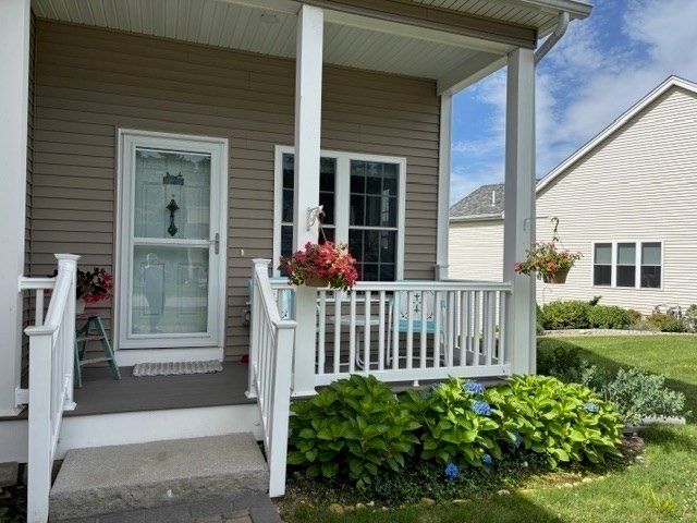 53 Tea Party Circle 53, Holden, MA 01520