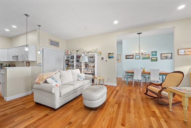 53 Tea Party Circle 53, Holden, MA 01520