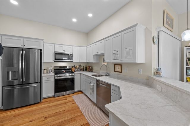 53 Tea Party Circle 53, Holden, MA 01520