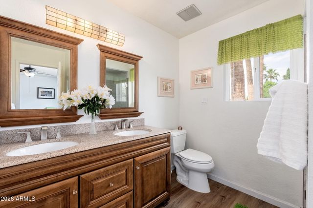 2426 E SAHUARO Drive, Phoenix, AZ 85028