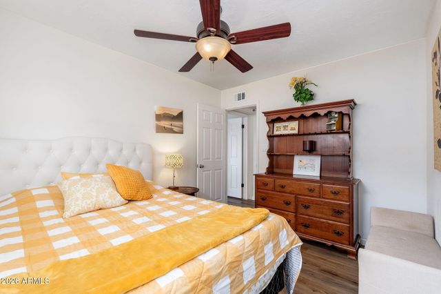 2426 E SAHUARO Drive, Phoenix, AZ 85028