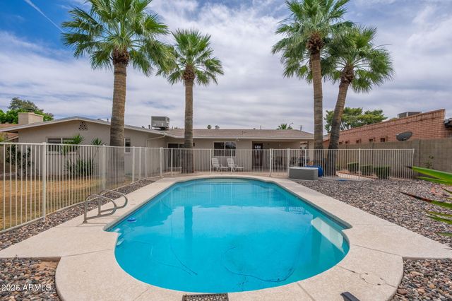 2426 E SAHUARO Drive, Phoenix, AZ 85028