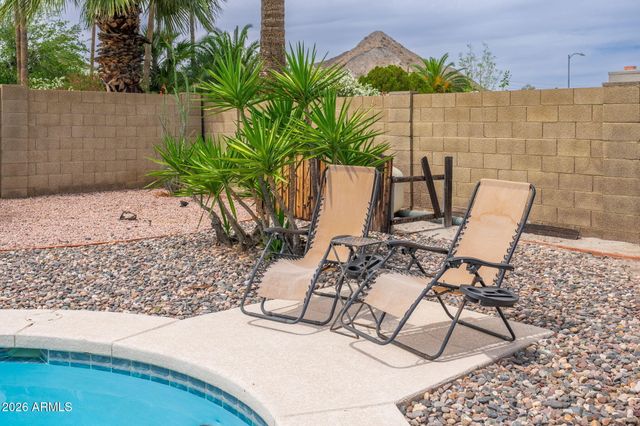 2426 E SAHUARO Drive, Phoenix, AZ 85028