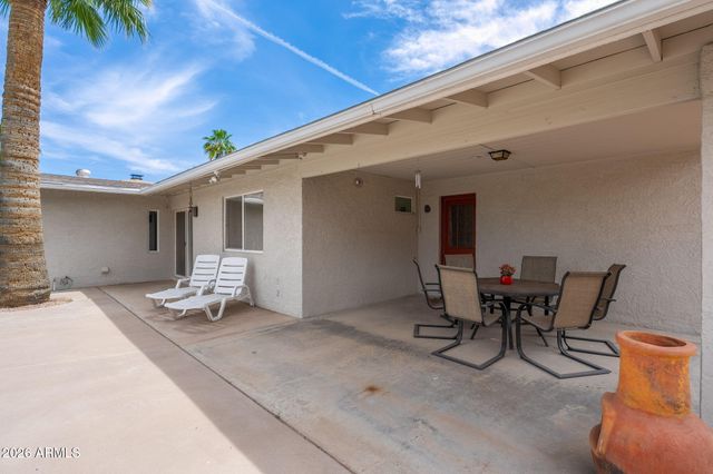 2426 E SAHUARO Drive, Phoenix, AZ 85028