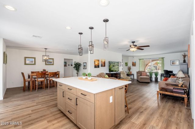 2426 E SAHUARO Drive, Phoenix, AZ 85028