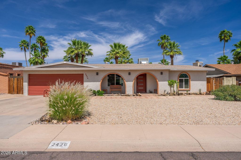 2426 E SAHUARO Drive, Phoenix, AZ 85028
