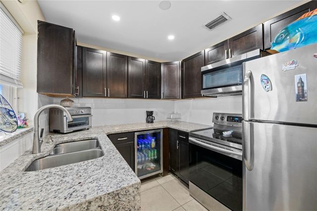 941 Crystal Lake Drive 403, Deerfield Beach, FL 33064