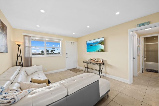 941 Crystal Lake Drive 403, Deerfield Beach, FL 33064