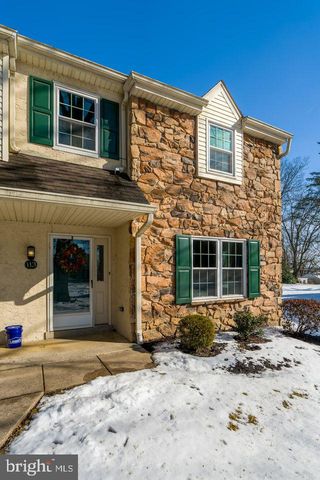 113 OAK KNOLL CIR, Millersville, PA 17551