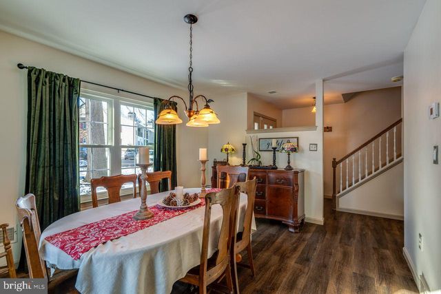 113 OAK KNOLL CIR, Millersville, PA 17551