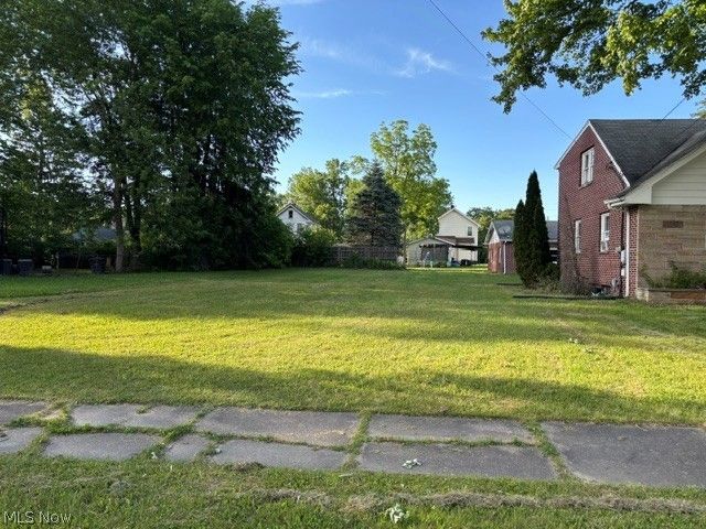 1006 Orlo, Warren, OH 44485