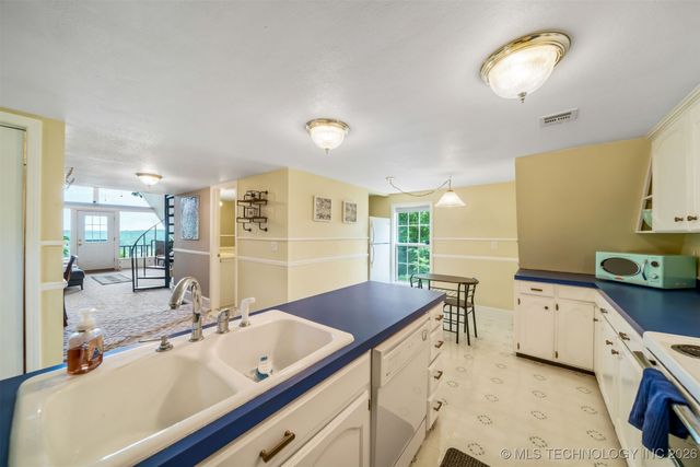 619 E 437 Road, Spavinaw, OK 74366