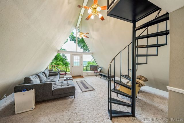 619 E 437 Road, Spavinaw, OK 74366