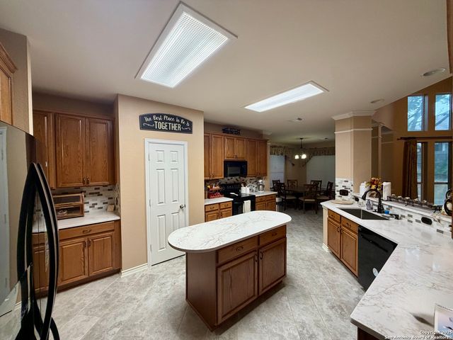 117 Brookbend, Cibolo, TX 78108