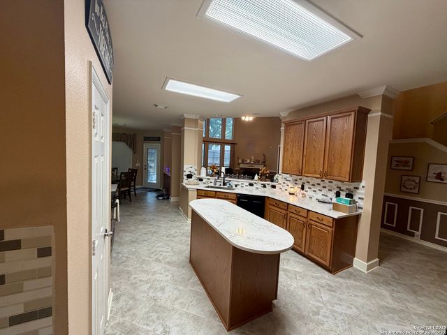 117 Brookbend, Cibolo, TX 78108