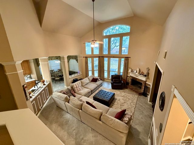 117 Brookbend, Cibolo, TX 78108