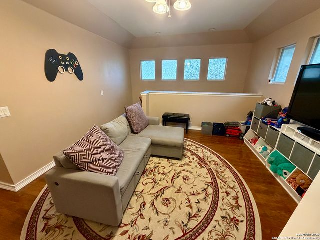 117 Brookbend, Cibolo, TX 78108