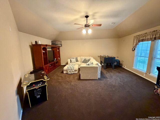 117 Brookbend, Cibolo, TX 78108