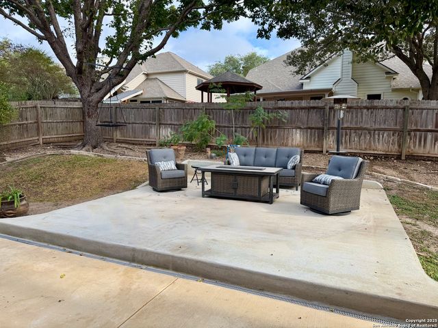 117 Brookbend, Cibolo, TX 78108