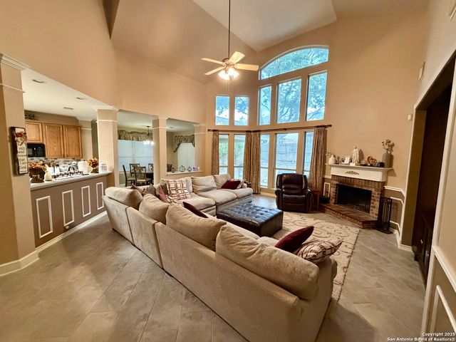 117 Brookbend, Cibolo, TX 78108